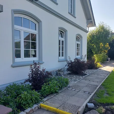 Im Erdgeschoss Апартаменты *